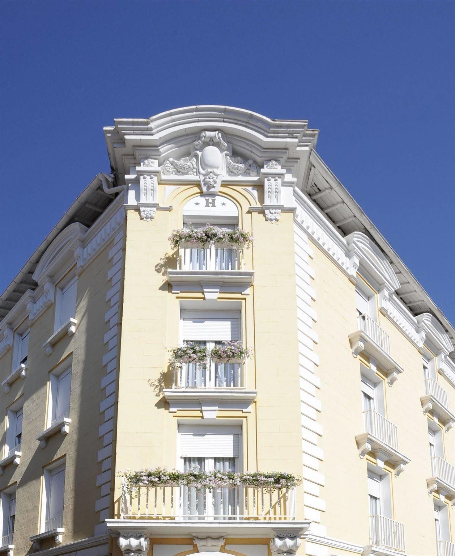 Hotel Atrium Mondial Lourdes Exterior photo